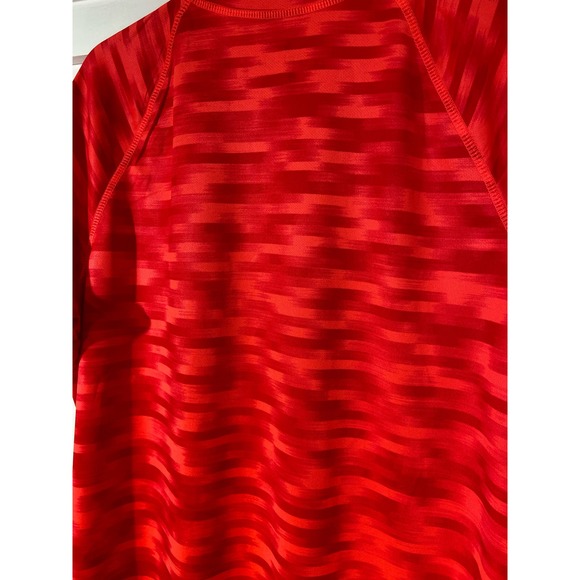 "Nike Blurred Hydroguard Short Sleeve Top - Men's, UPF Performance" - Picture 8 of 8